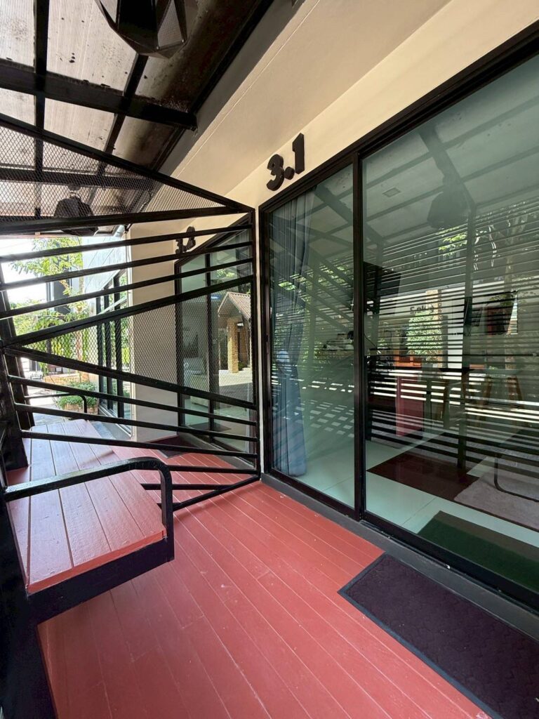Natthapon_VIP_Room