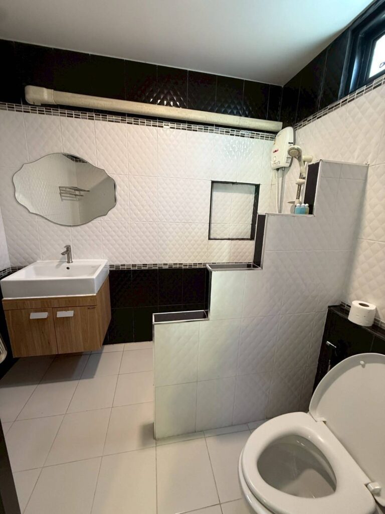 Natthapon_VIP_Room