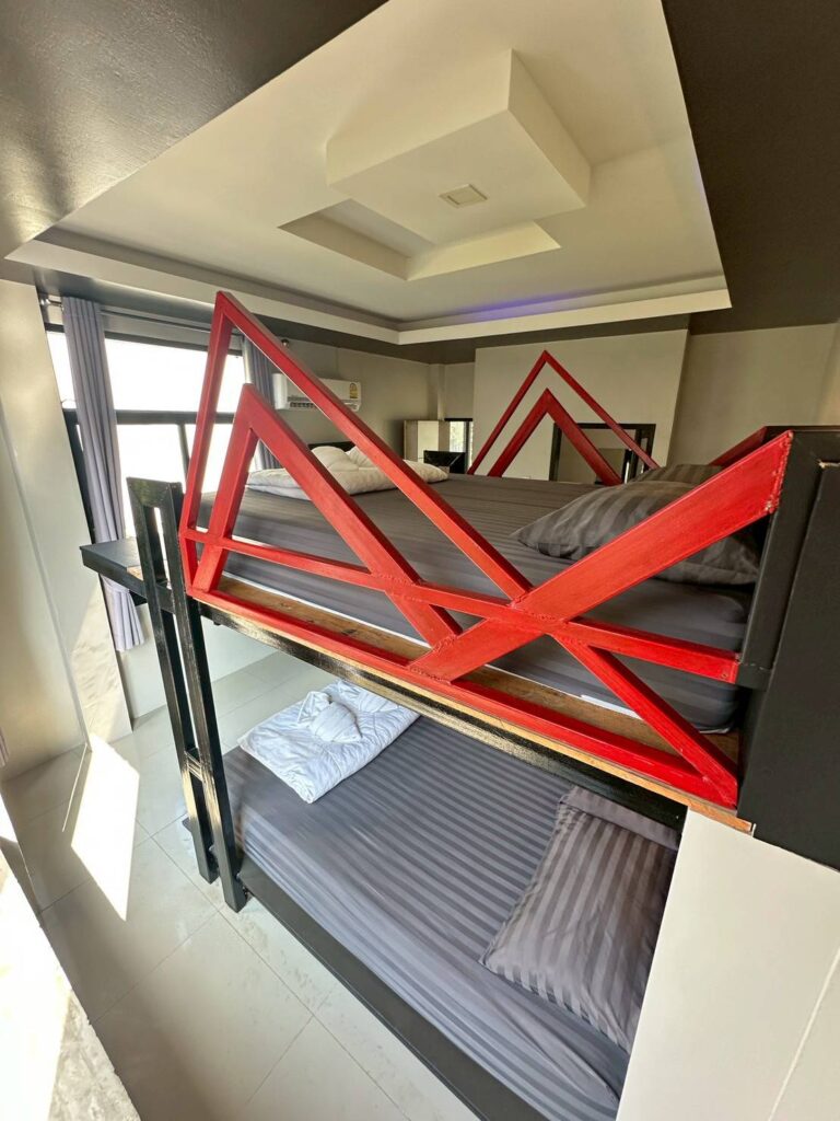 Natthaphon-Sup-Bunk-Bed