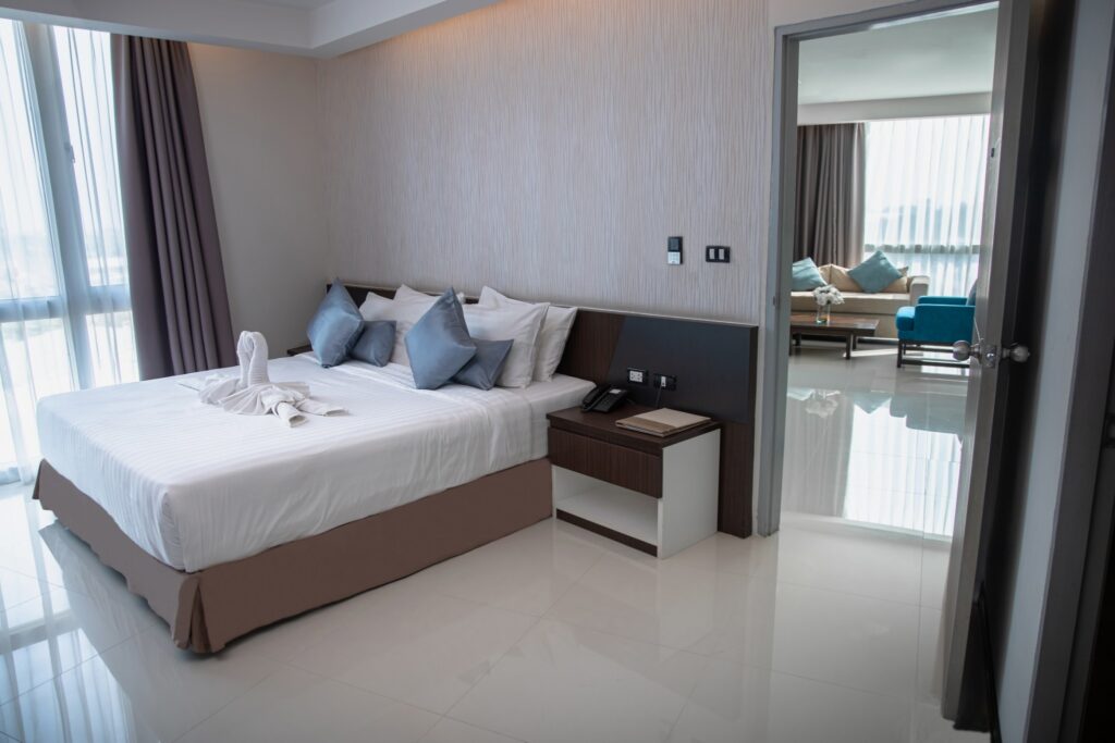 42C-Family suite-24