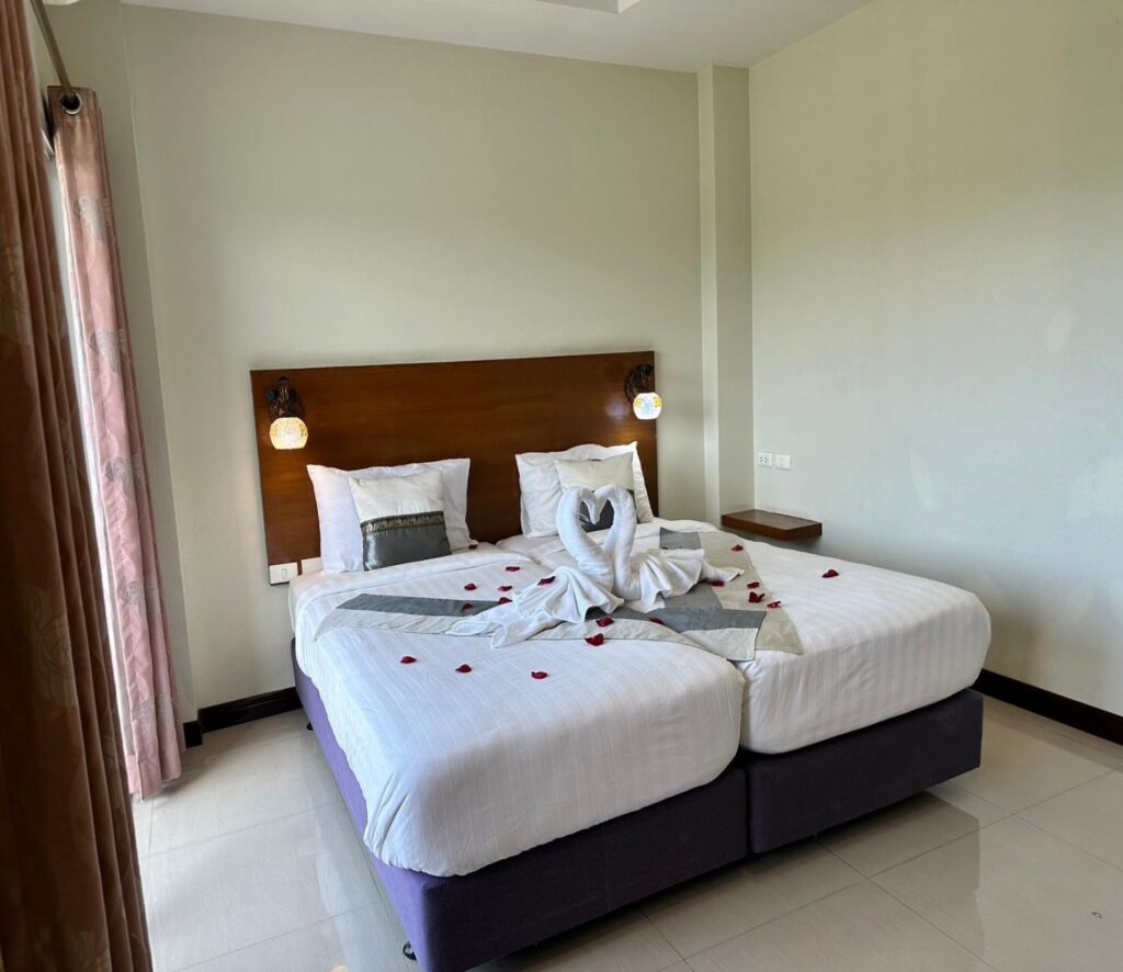 Chaopraya-Room-1