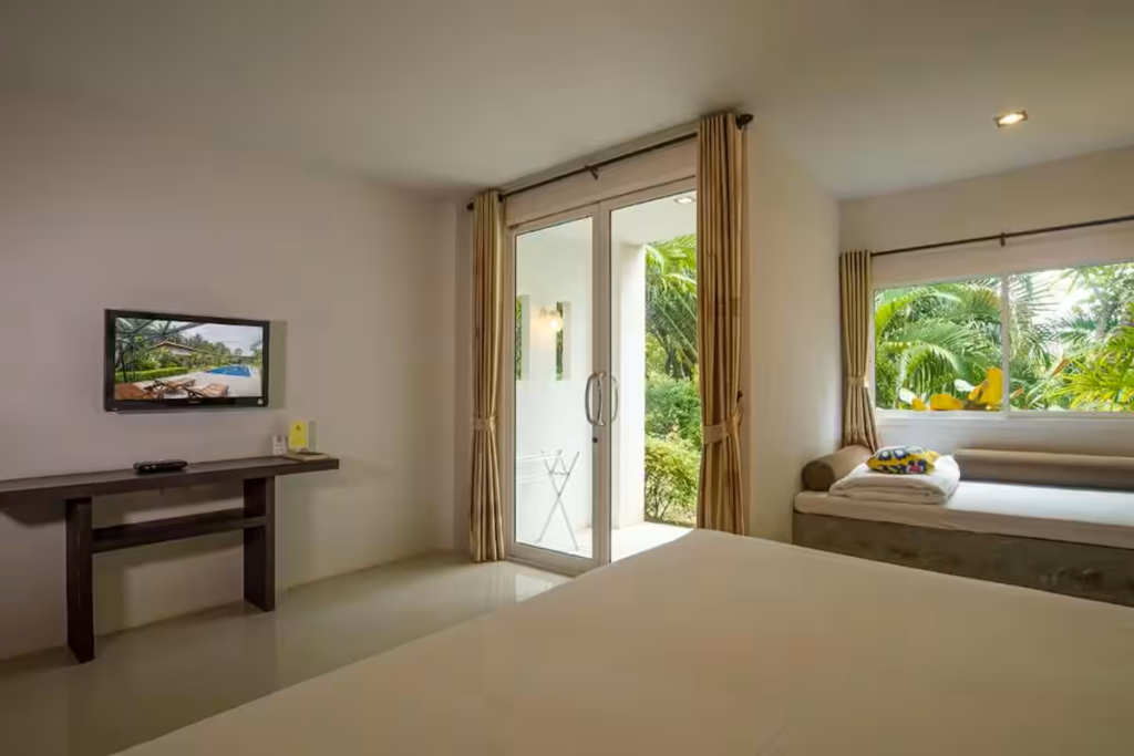 thefong-Deluxe-Triple-Room