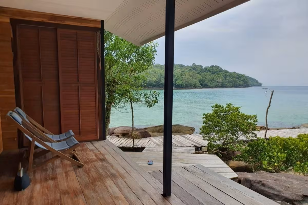 Analay-Air-con Bungalow Beach View-10