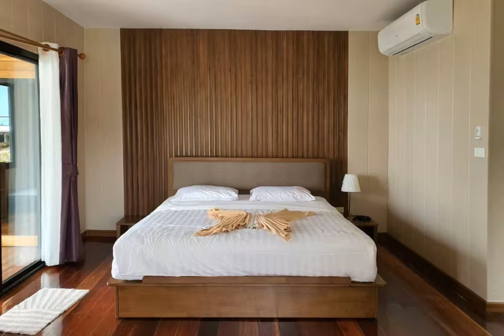 Analay-Air-con Bungalow Beach View-12