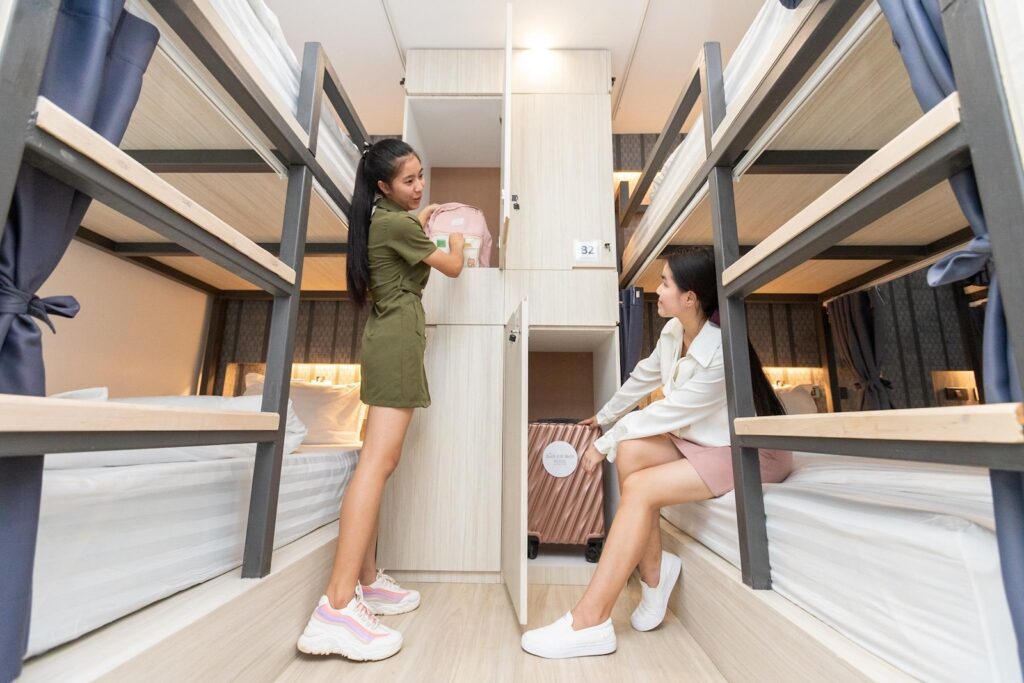 Baan-Kun-Mhor-Hostel-Dormitory- Room -Female-bedroom02