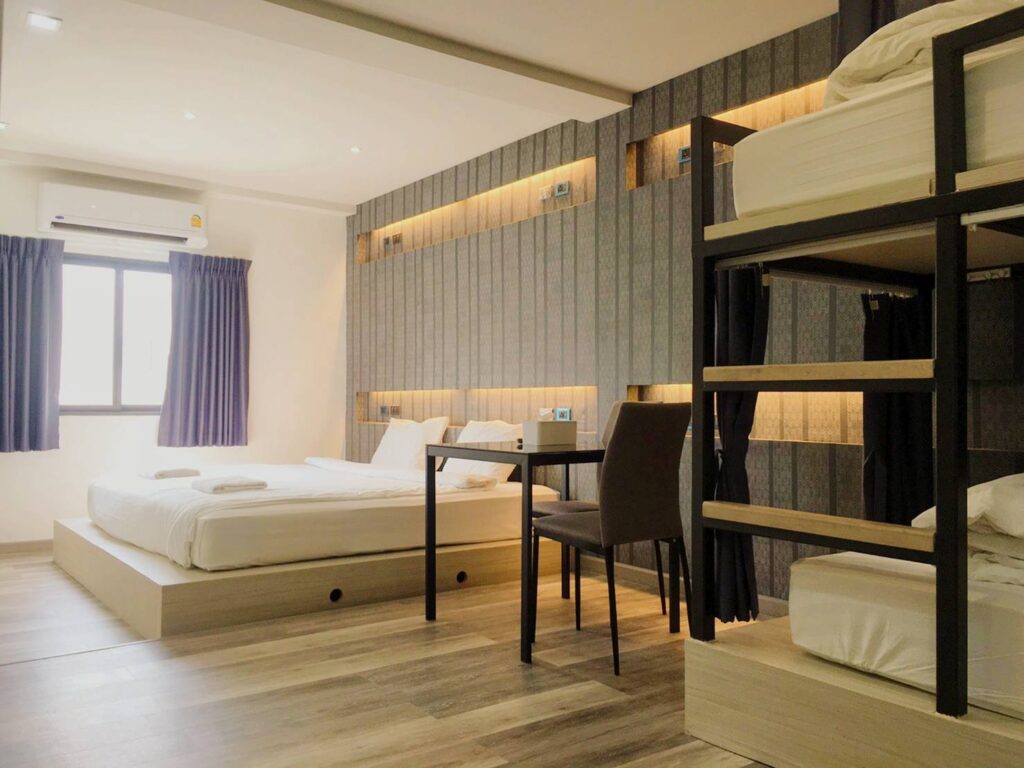 Baan-Kun-Mhor-Family Room 4 Person-Bedroom01