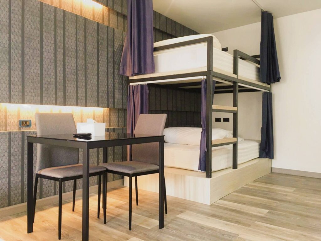 Baan-Kun-Mhor-Family Room 4 Person-Bedroom02