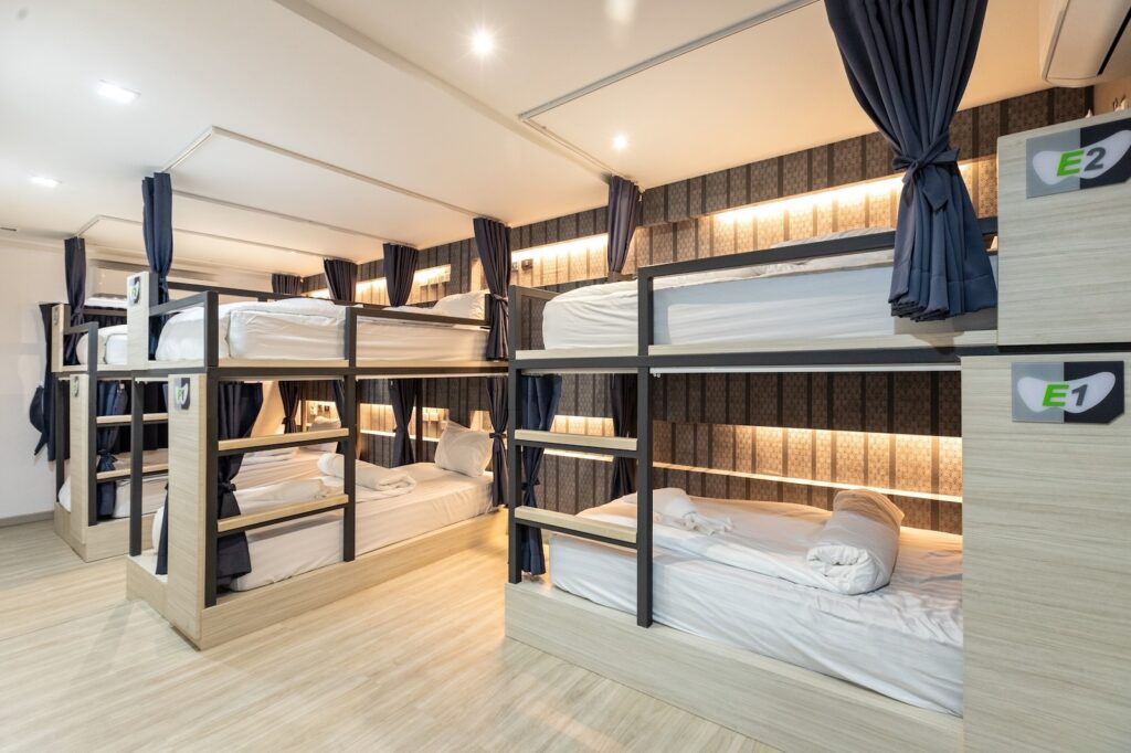 Baan-Kun-Mhor-Hostel-Dormitory- Room Male-Bedroom03