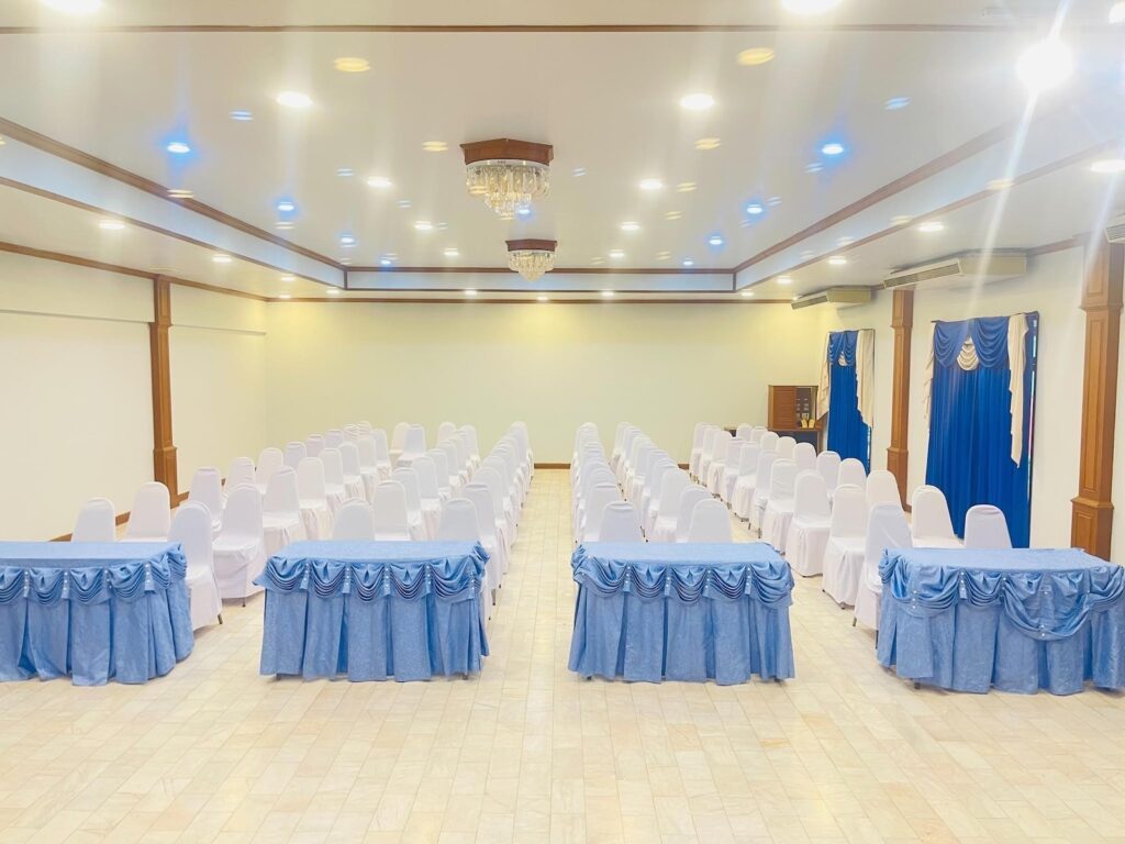 Chainat-Grand-Meeting-Room-13