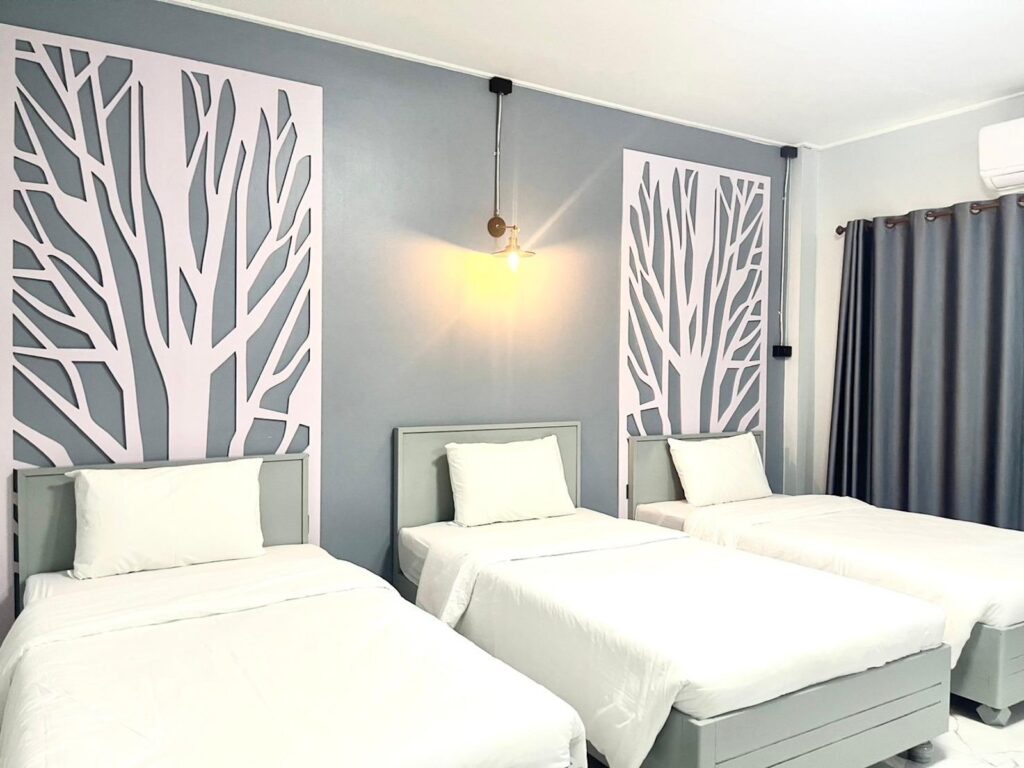 Chainat-Grand-Triple-Room-Bedroom04