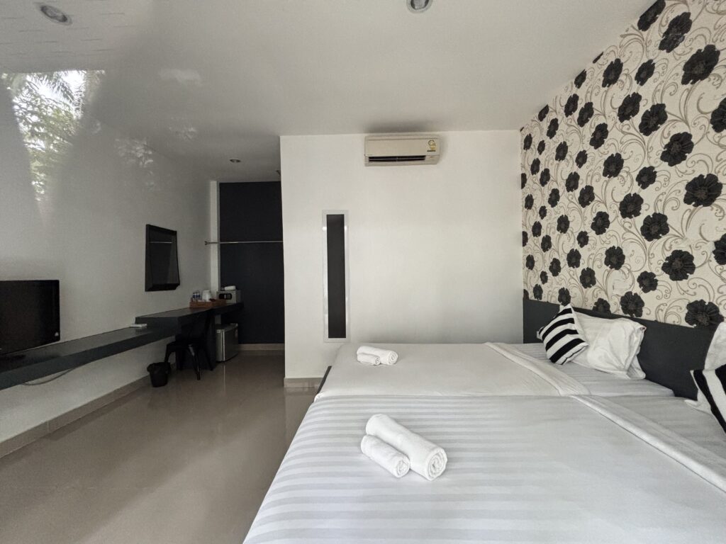 thefong-Sup-twin-Room