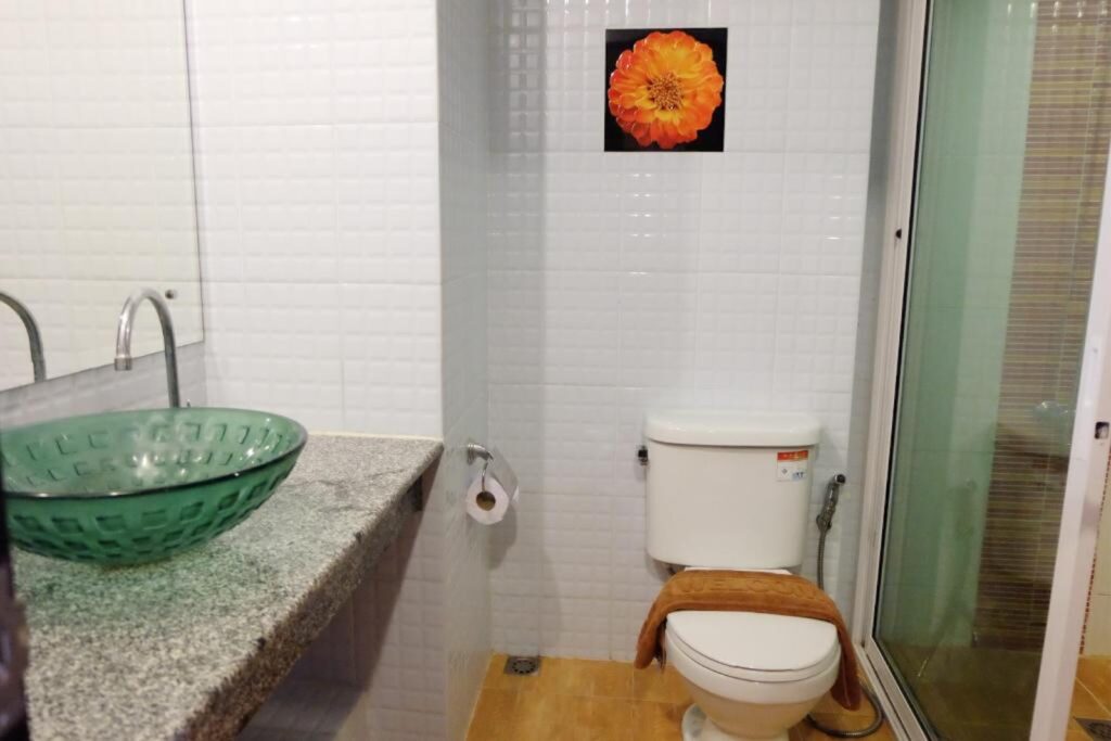 Grand-Hill-Resort-Superior-Bathroom-02