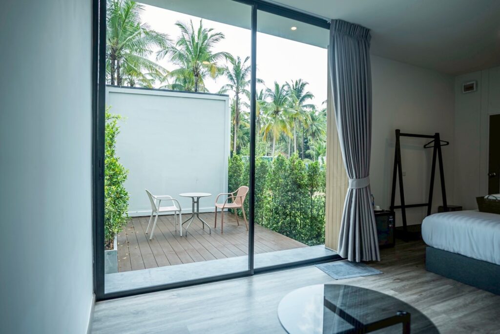 Home-Koh-Kood-Deluxe-Room-Bedroom-02