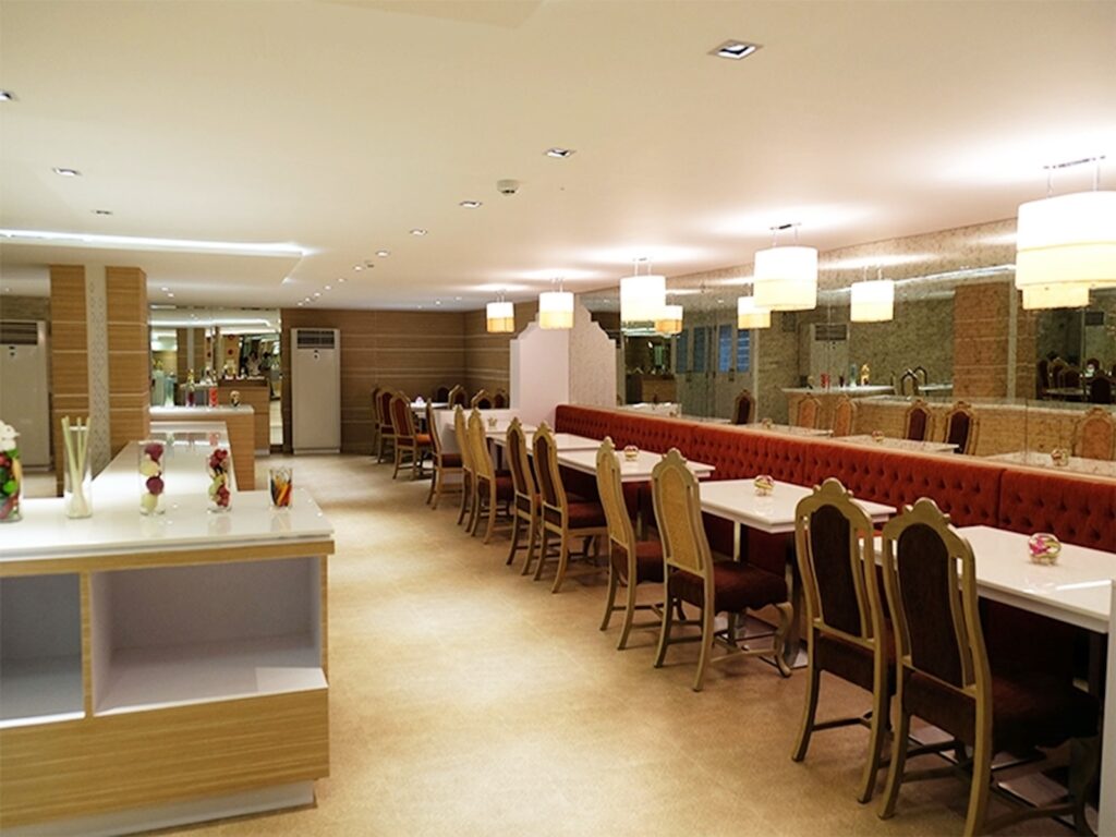 ME-THA-VA-LAI RESI-DENCE-Restaurant01