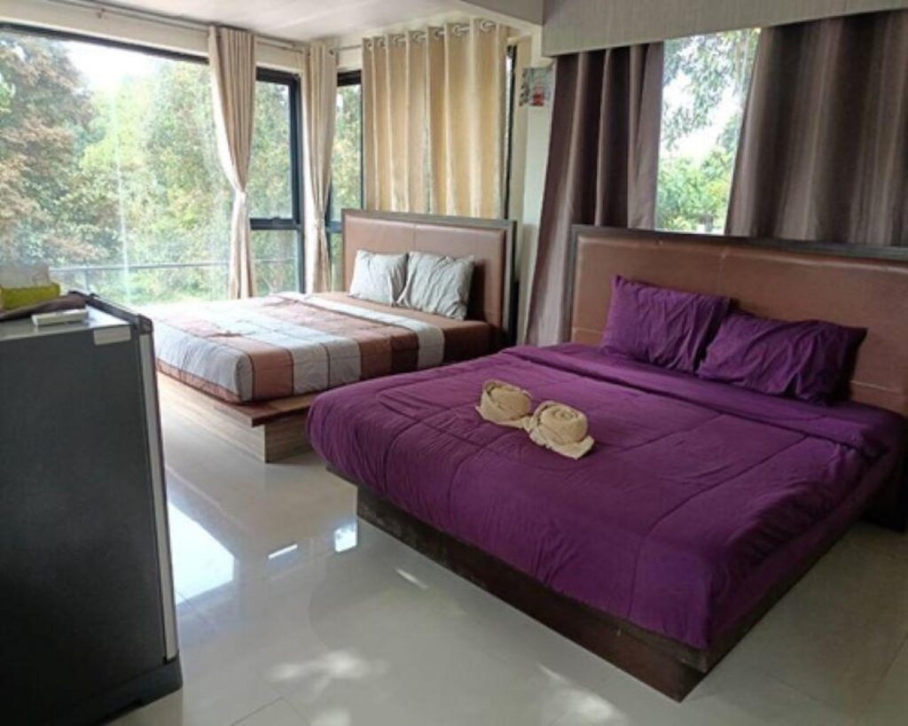 Phufah-Chainam-Family-Bedroom-04