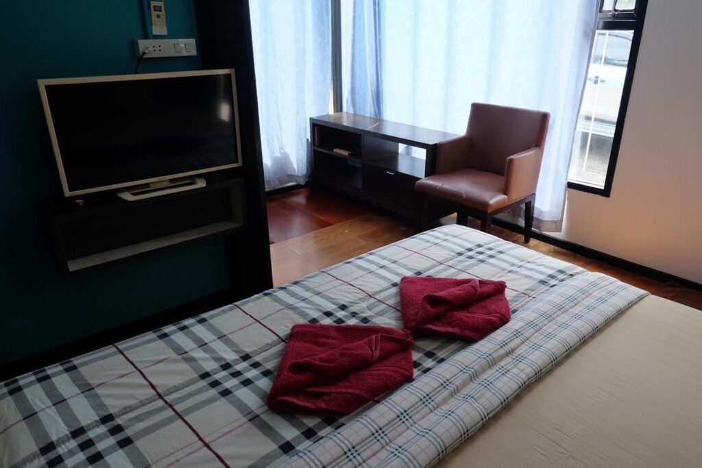 Phufah-Chainam-Standardroom-Vedroom-05