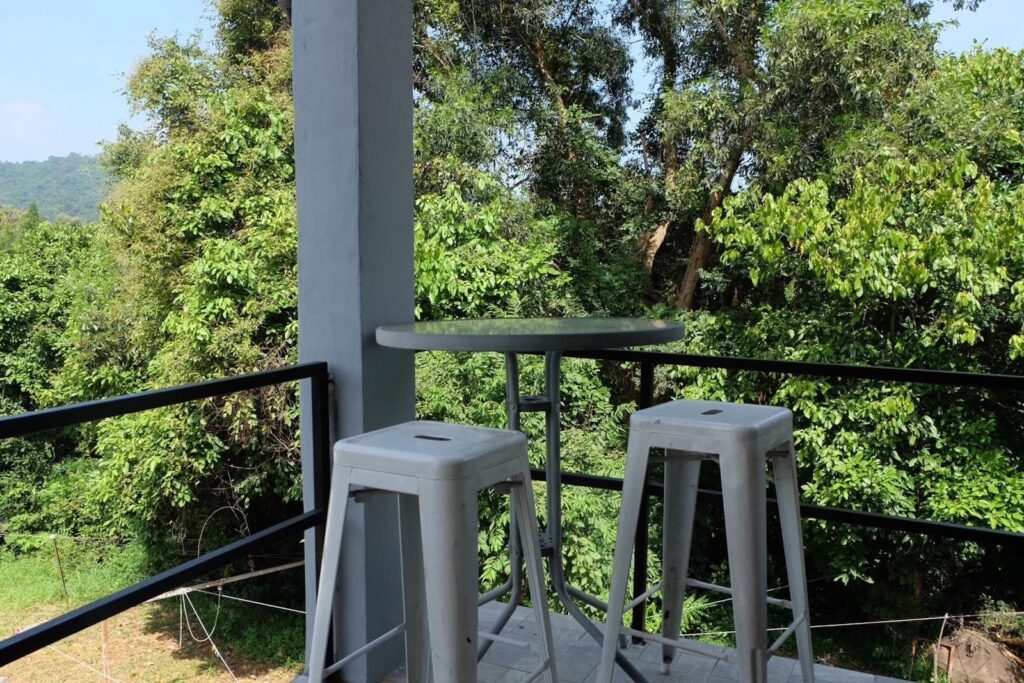 Phufah-Chainam-Superiorroom-Balcony-02