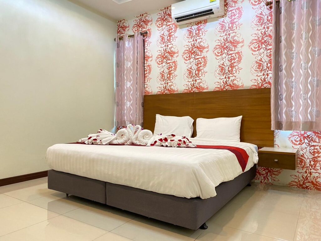 Standard – Chaopraya 1