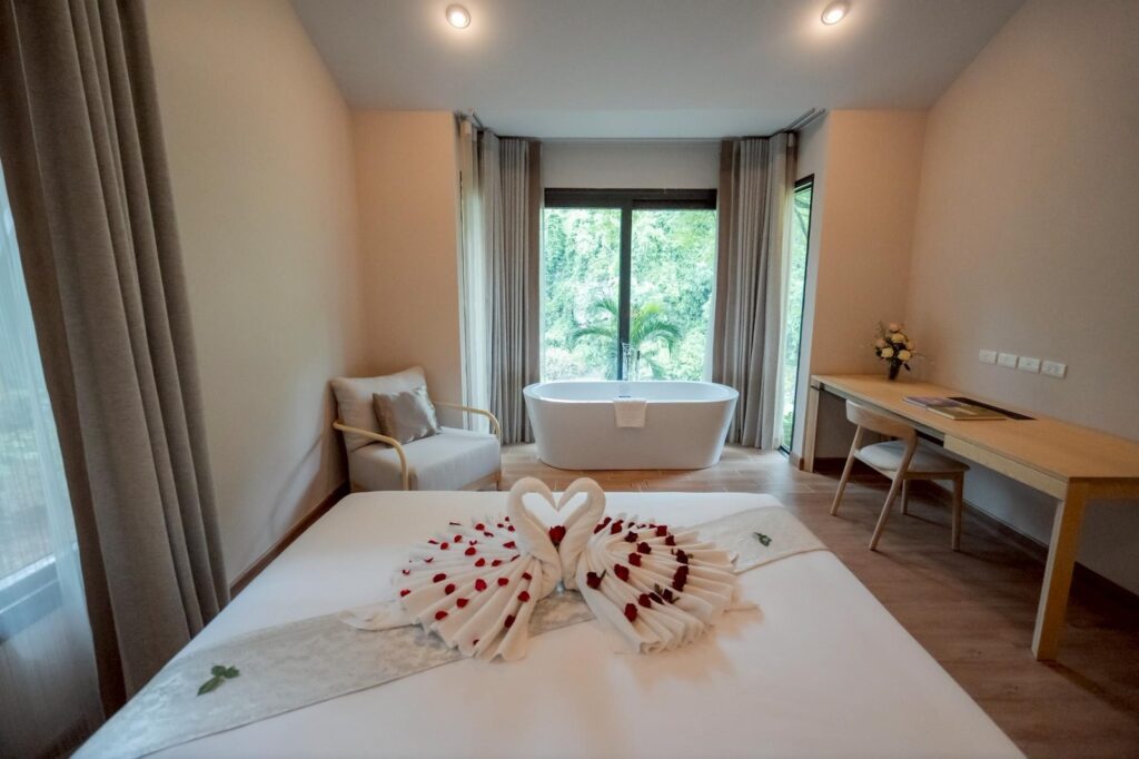 Supalai-Pasak-River-Front-Bedroom-01