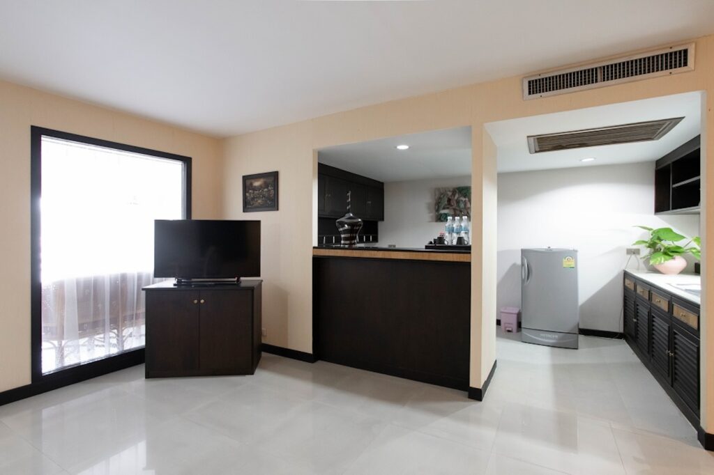 The-Cha-Am Me-tha-va-lai-Junior-Suite-Room-Bedroom-04