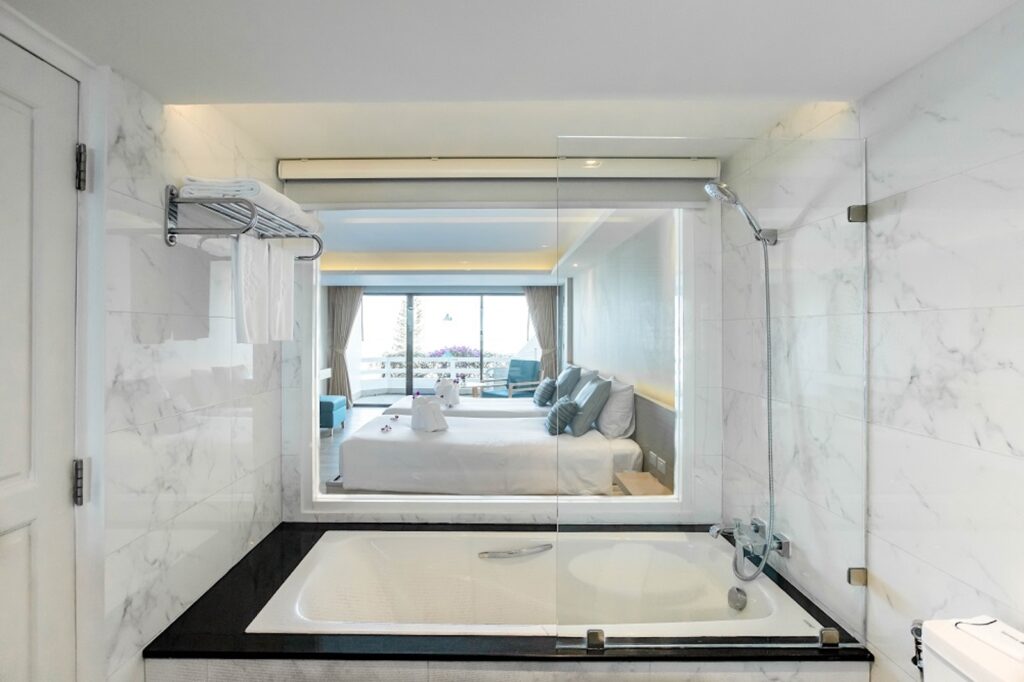 The-Cha-Am Me-tha-va-lai-Superior-Room-Bathroom-02