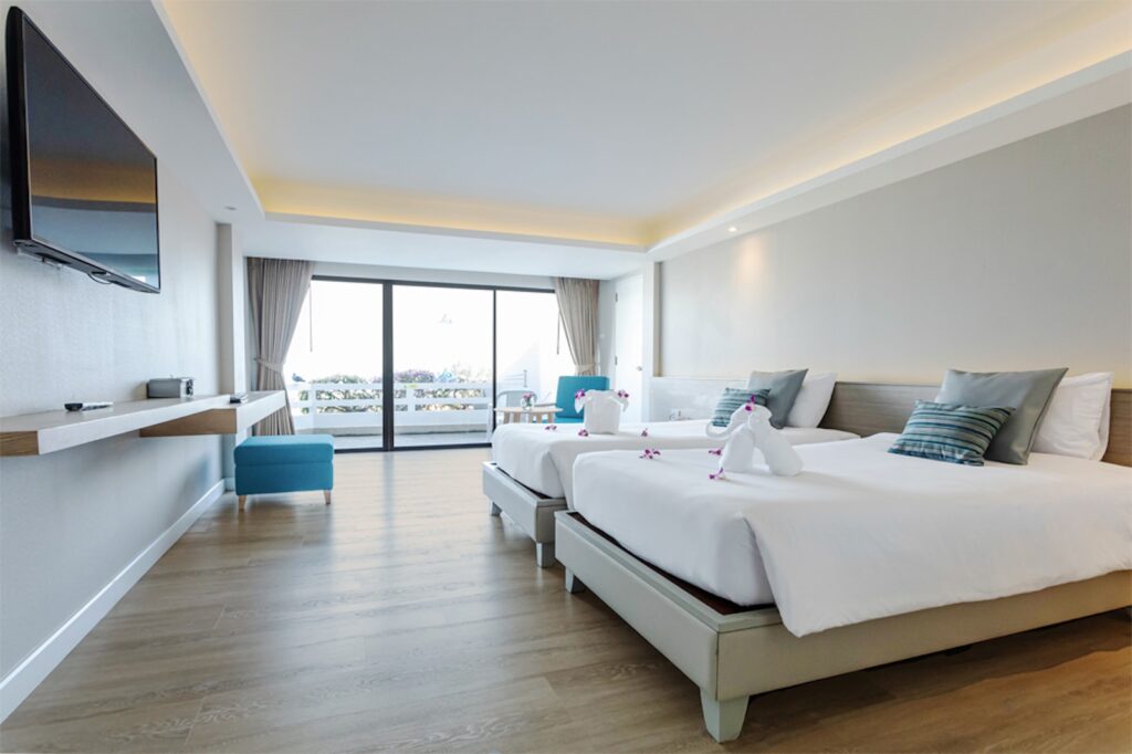 The-Cha-Am Me-tha-va-lai-Superior-Room-Bedroom-01