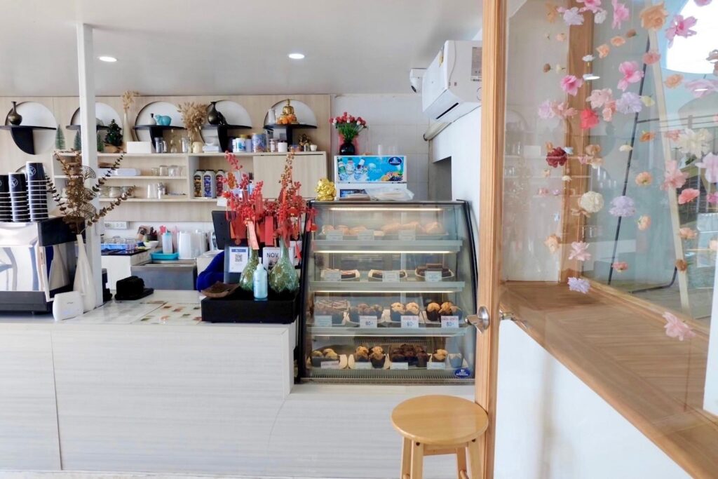 The-Resort-Angel-Hill-Café-01