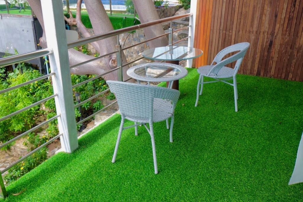 The-Resort-Angel-Hill-Superior-room-Balcony-01