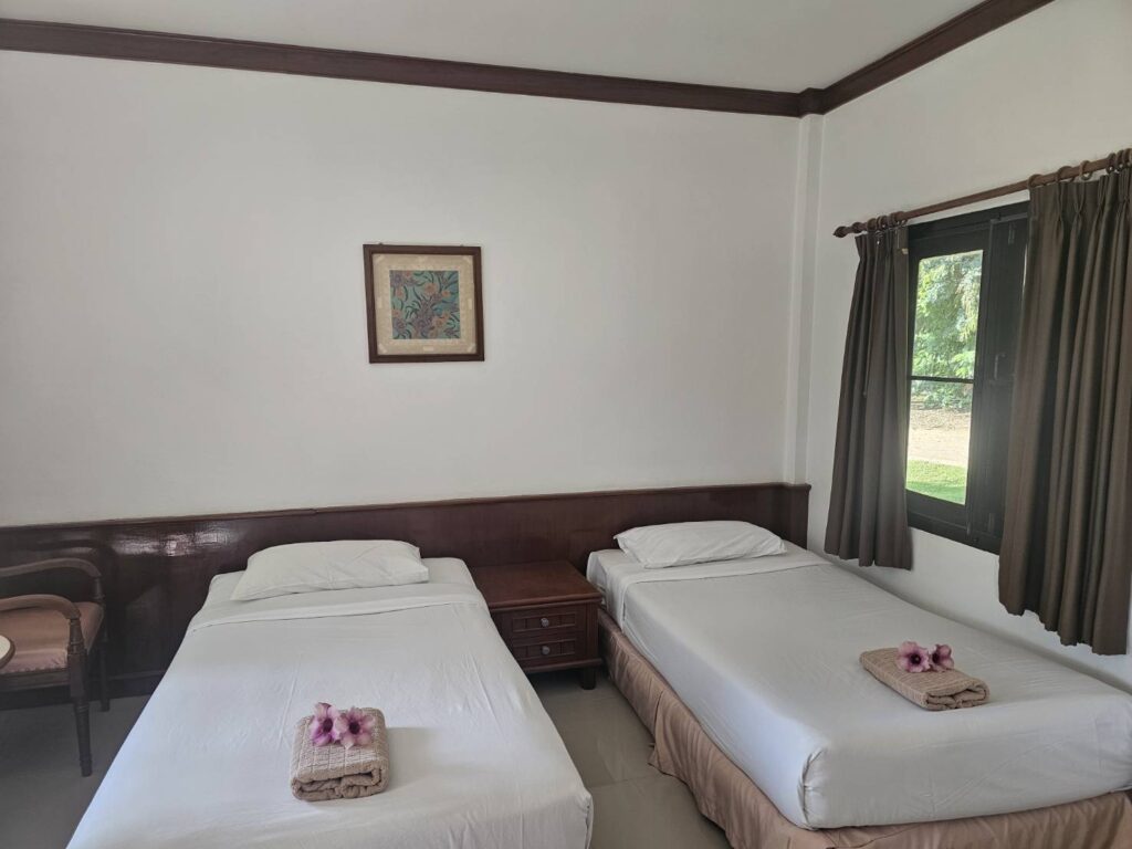 Kaeng-krachan-diamond-standard twin