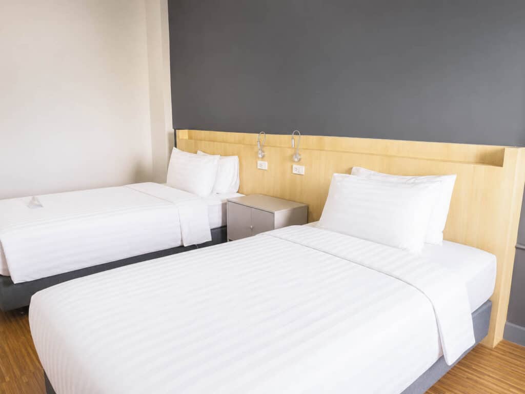 Standard Twin Room 9