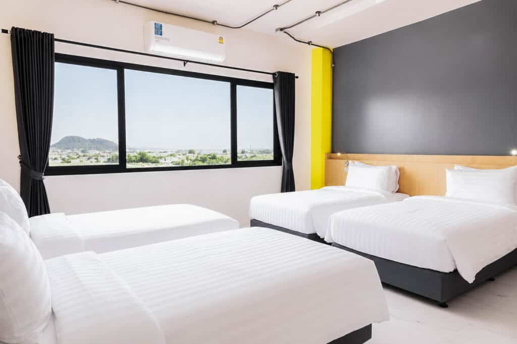 Twin room 2